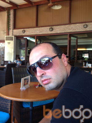  ,   Yannis, 47 ,   ,   , c 