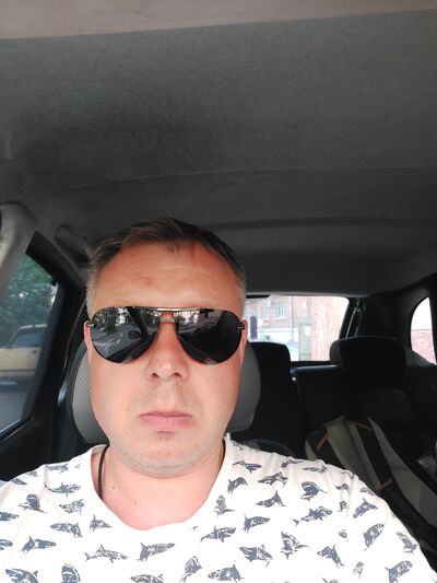  ,   Leonid, 40 ,   