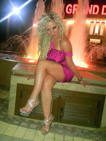  ,   Lola, 35 ,   ,   , c 
