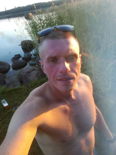  ,   Maxim, 38 ,   ,   