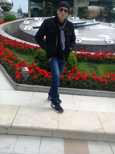 ,   V e n i, 48 ,   