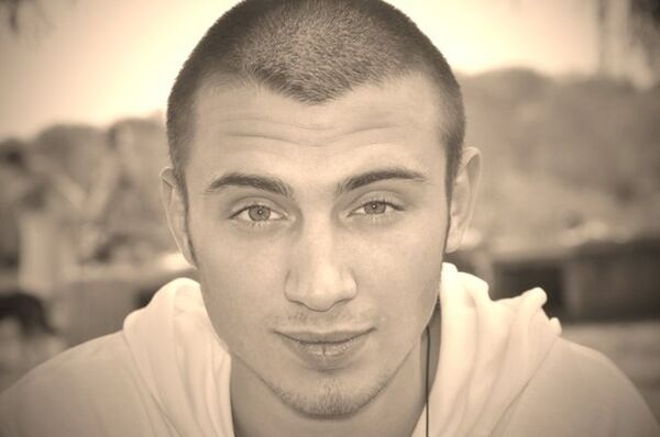  ,   Roman, 33 ,   