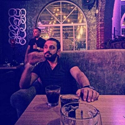  ,   Jentr, 40 ,  