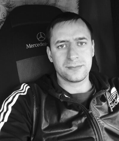  ,   OLEG, 37 ,   