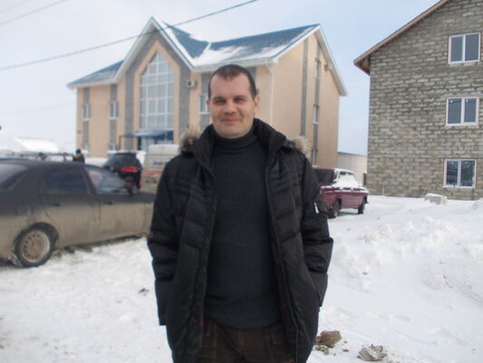  ,   Sergio, 44 ,   ,   , c 