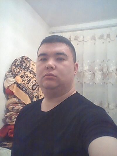  ,   Akbar, 31 ,   
