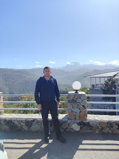  ,   Ali, 40 ,   ,   