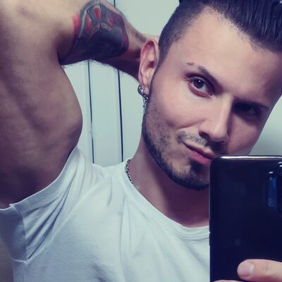  ,   Maksim, 30 ,   ,   , c 