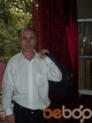  1990688  Temuri, 58 ,    