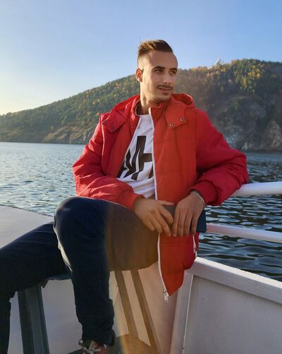  ,   Youssef, 27 ,   ,   