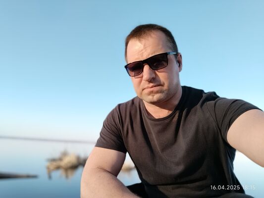  ,   Dima, 44 ,   ,   , c , 