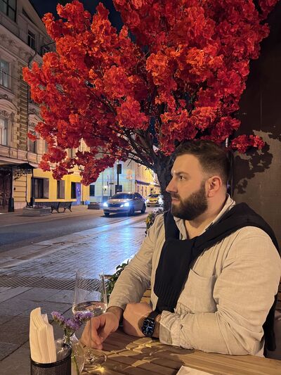  ,   David, 32 ,   ,   , c 