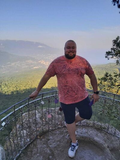  ,   Alex, 43 ,   ,   , c 