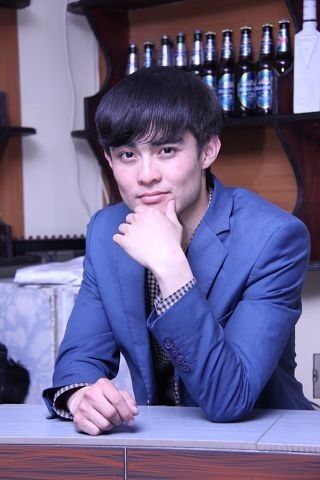  ,   Turar, 34 ,   ,   , c , 