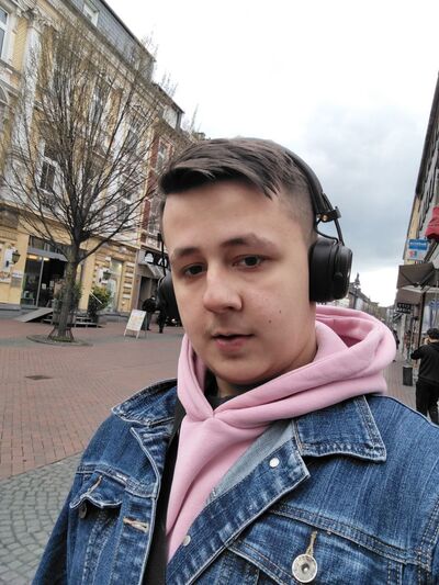  Duisburg,   , 22 ,   ,   