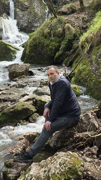  ,   Vladislav, 46 ,   ,   