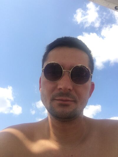  ,   Sergei, 42 ,   ,   , c 