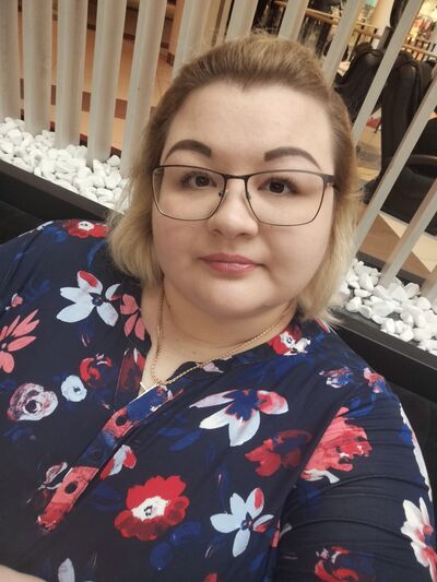  -,   Kseniia, 24 ,   ,   , c , 