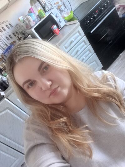  ,   Ekaterina, 32 ,   ,   