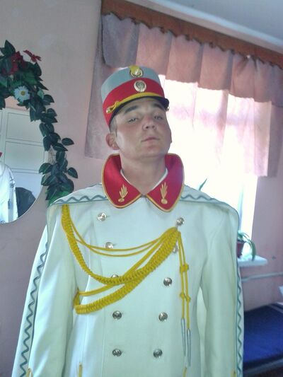  ,   Sasyhiy, 32 ,   