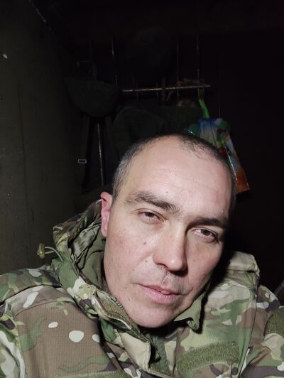  ,   Sasha, 47 ,   c 