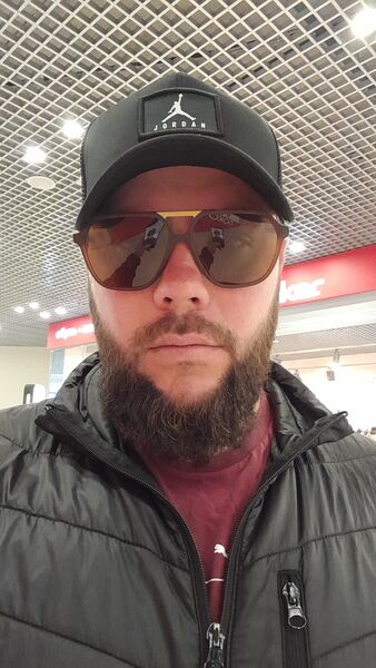  ,   LEON, 37 ,   ,   
