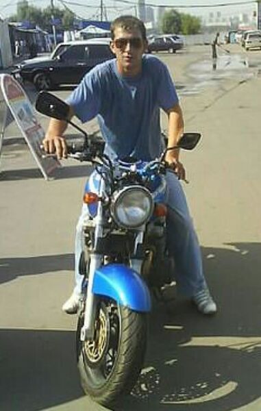  ,   Artem meliky, 38 ,   ,   , c 