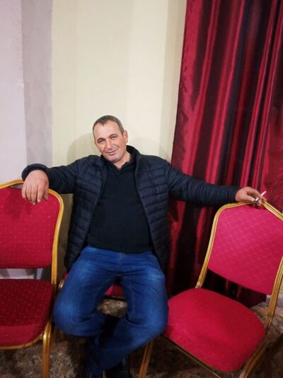  ,   Vlad, 43 ,   ,   