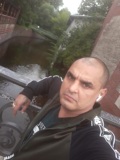  ,   Vladimir, 47 ,   ,   