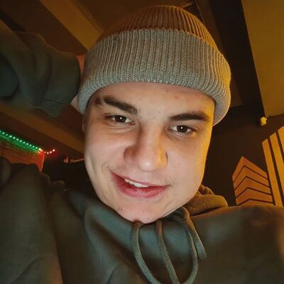  ,   Matvey, 21 ,     , c 