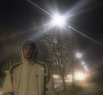   ,   Ivan, 20 ,   ,   