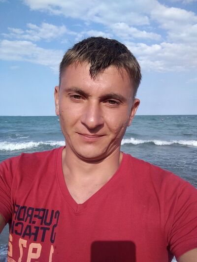  ,   Valentin, 37 ,   ,   , c 