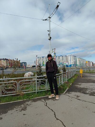  ,   Bek, 21 ,   ,   , c 