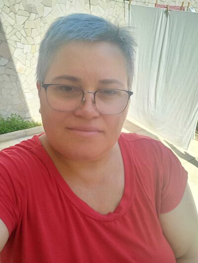  ,   Tatiana, 53 ,   c 
