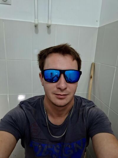  ,   Denis, 27 ,   ,   