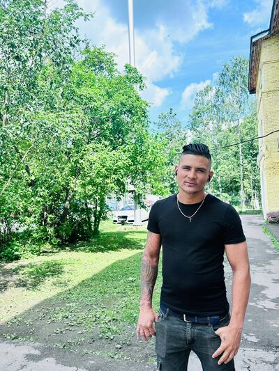  ,   Robert, 35 ,   ,   