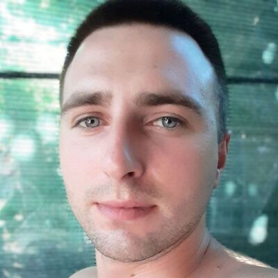 ,   Leonid, 25 ,   c 