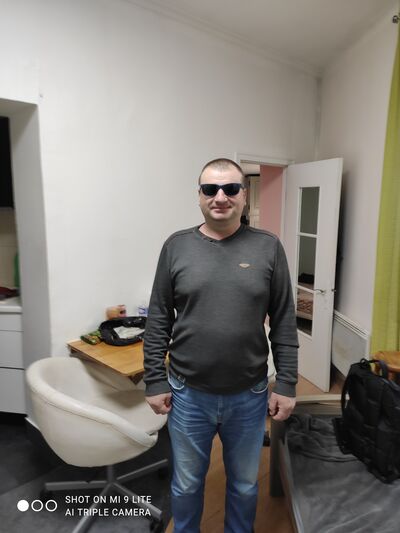  ,   Sendrea, 52 ,   ,   