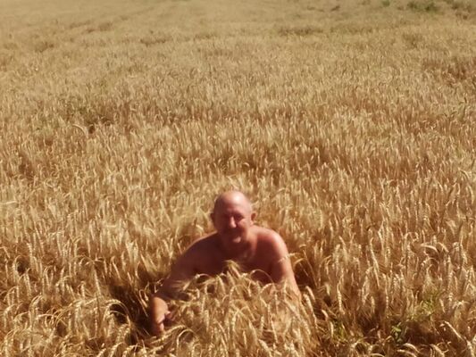  ,   Misha, 64 ,   ,   