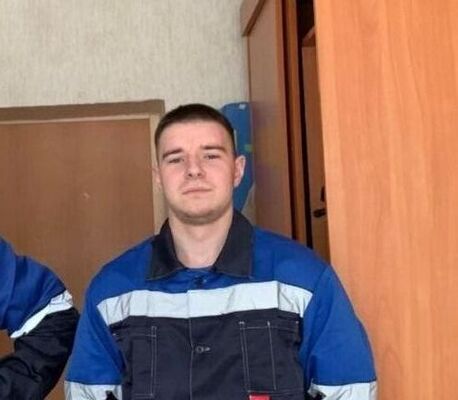  ,   Konstantin, 18 ,   