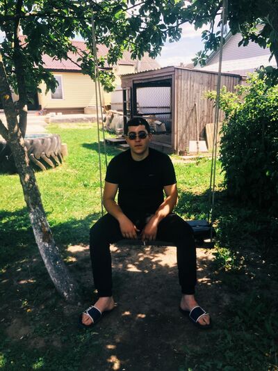  ,   Artur, 27 ,   ,   