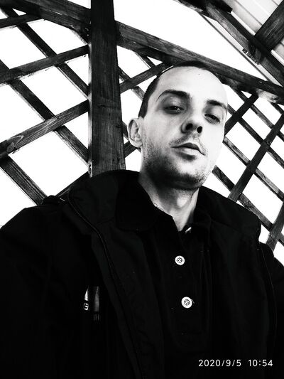  ,   Sergei, 37 ,   ,   , c 