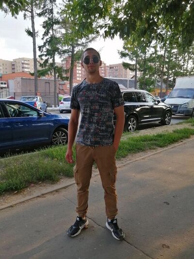  ,   Ilya, 24 ,   ,   , c , 