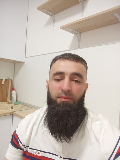  ,   AHMAD, 32 ,   ,   