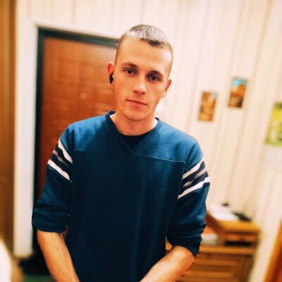  ,   Leonid, 24 ,   ,   