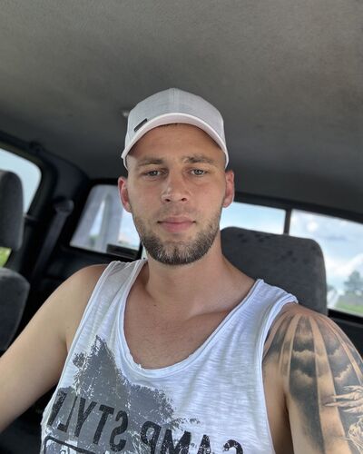  ,   Mikhail, 29 ,   ,   