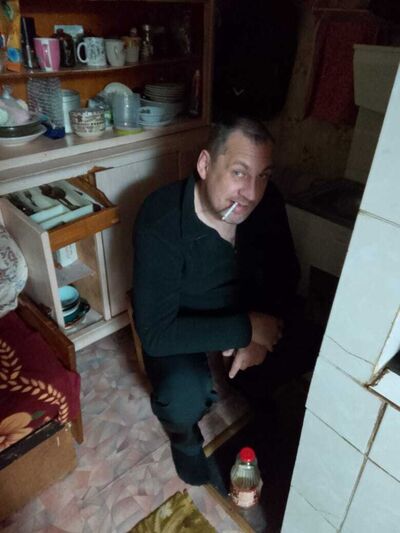  ,   Denis, 42 ,     , c 