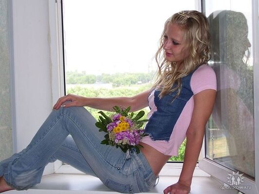  ,   Lera, 36 ,  
