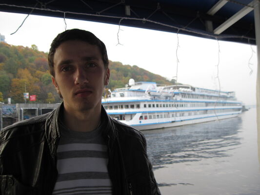  ,   Lewrostik, 30 ,     , c 