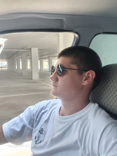  ,   Denis, 25 ,   ,   , c , 